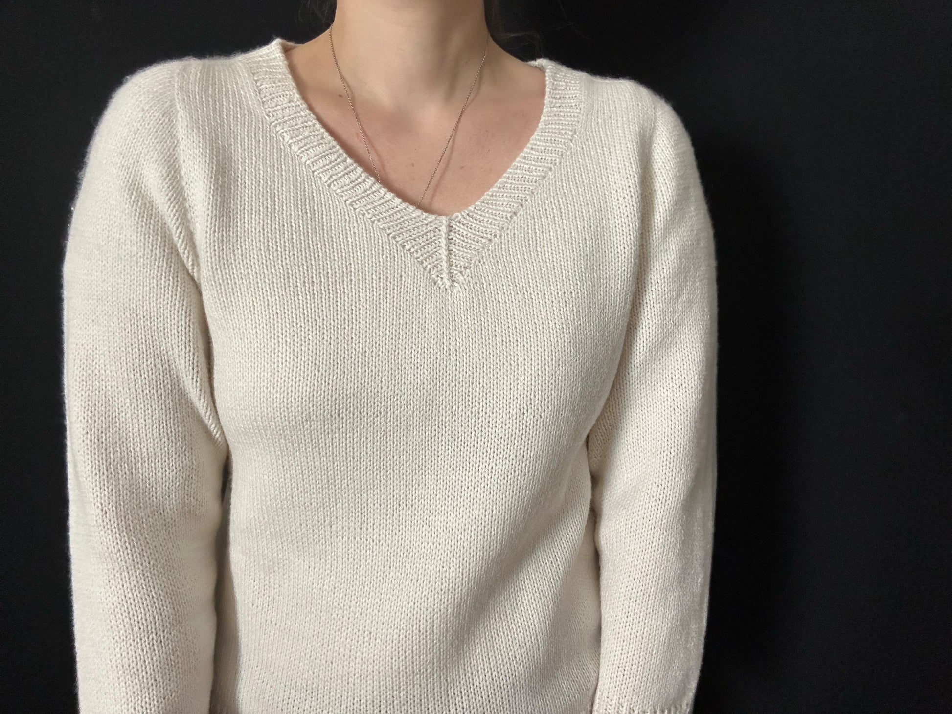 Angel Sweater V-neck – mabelle knitting